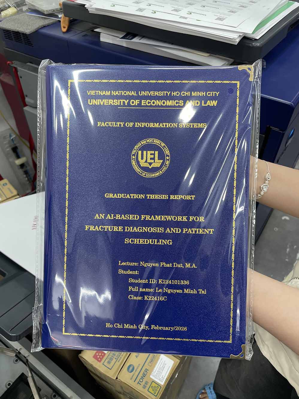 Bìa mạ vàng Bìa mạ vàng