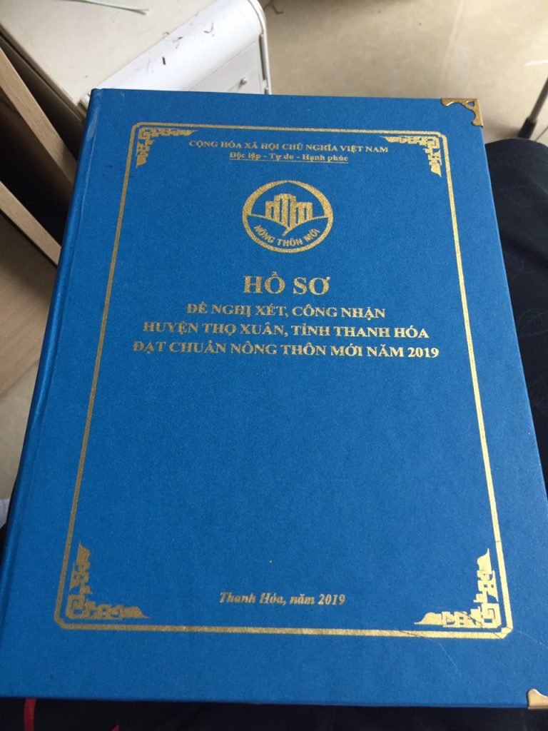 In Bìa Mạ Vàng