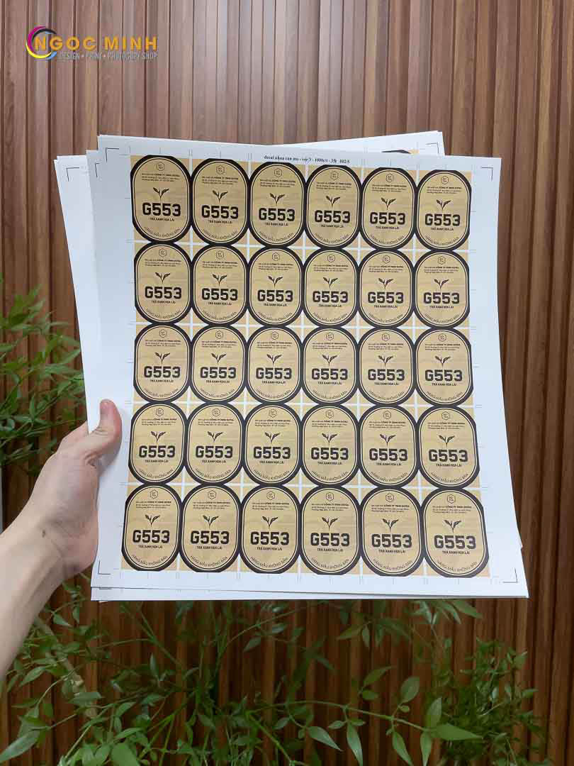 Tem nhãn trà oval kraft in đen tại CÔNG TY IN NGỌC MINH