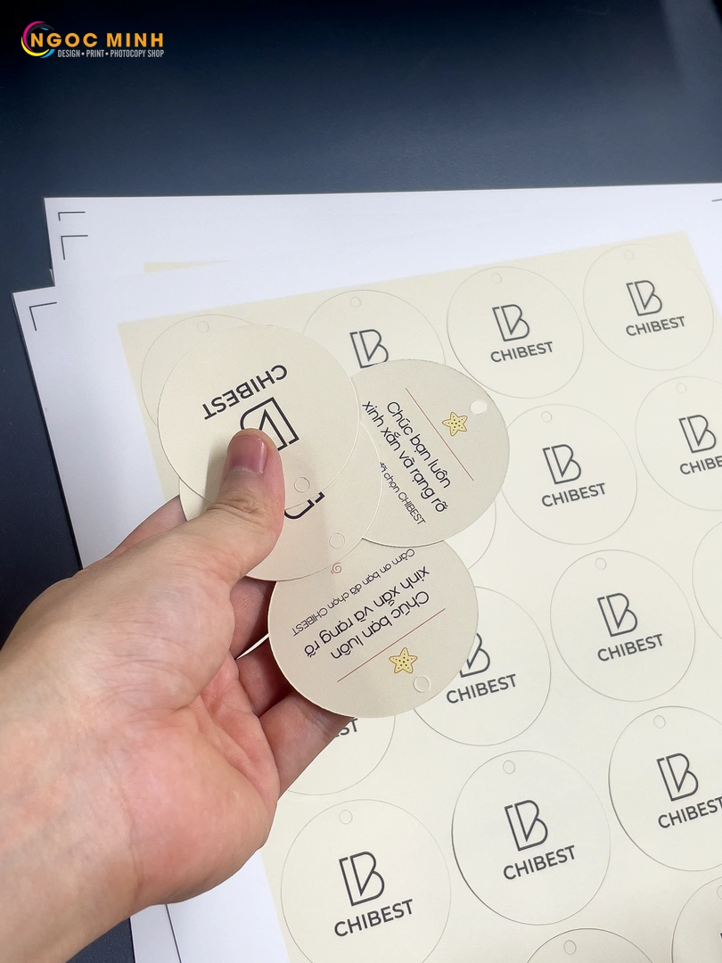 In tag quần áo, tag sản phẩm web 3